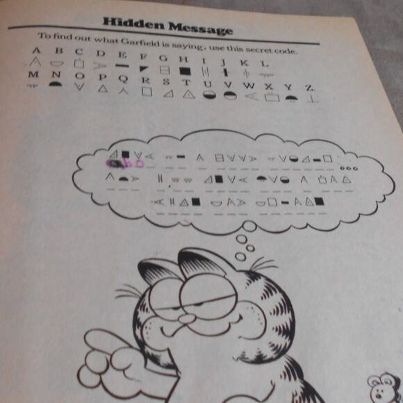 Vintage 1982 Garfield Activity Book by Jim Davis & Jim Razzi Happy House READ - Picture 12 of 13